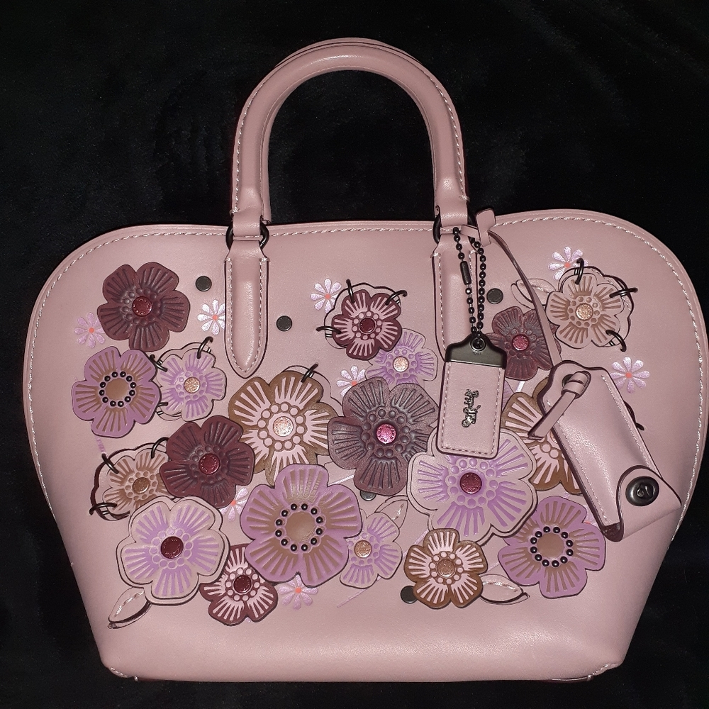 Coach 1941 Linked Tea Rose Dakotah 22